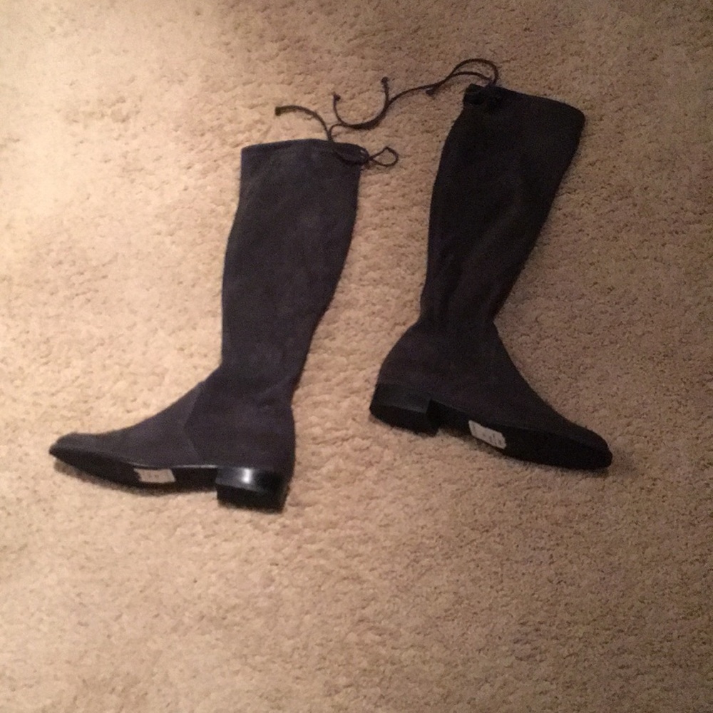 Stuart Weitzman - Picture 2 of 4